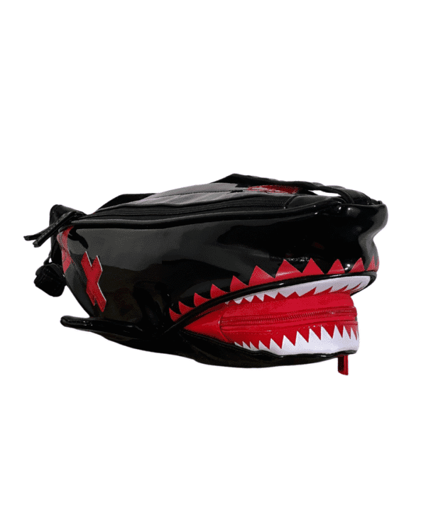 18 Shark Strike Multipurpose Kit